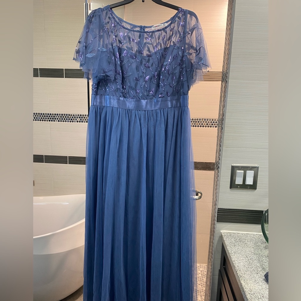 Mother of the bride/formal gown/bridesmaid